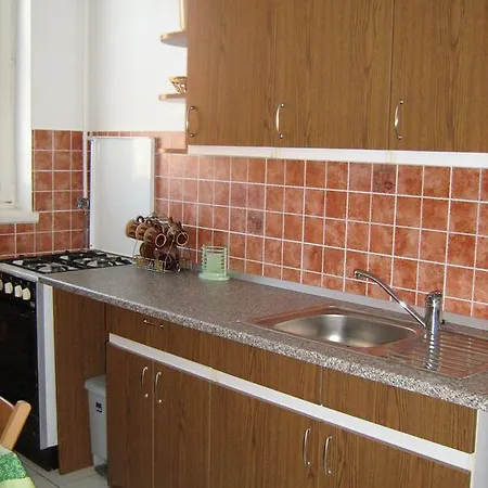Pajdos Apartmanhaz דירה *